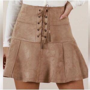 NWOT~Onetheland Faux Suede Skirt Lace Up Side Zipper Sz S Boho Western Soft